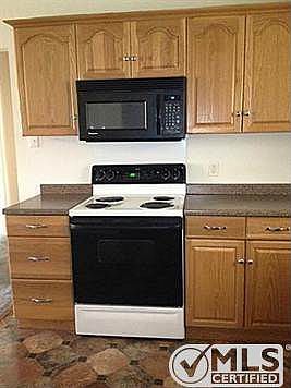 5th image of 128 Sunridge Dr