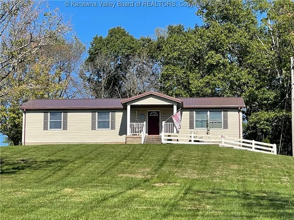 126 Dasher Ln, Ripley, WV 25271