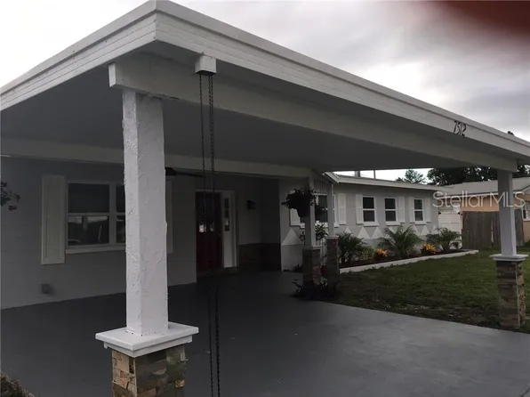 7512 17th Ln N, Saint Petersburg, FL 33702