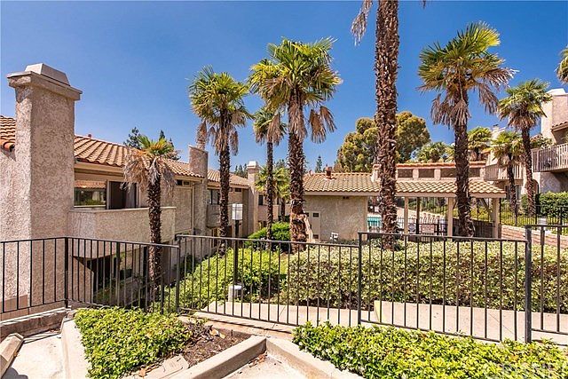 1st image of 189 Jeranios Ct