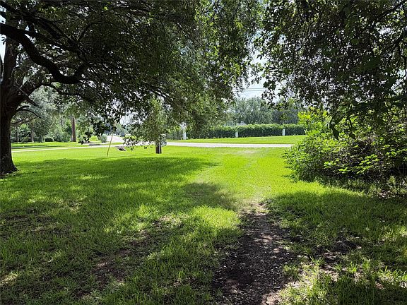 4th image of 4907 Diamond Springs Dr