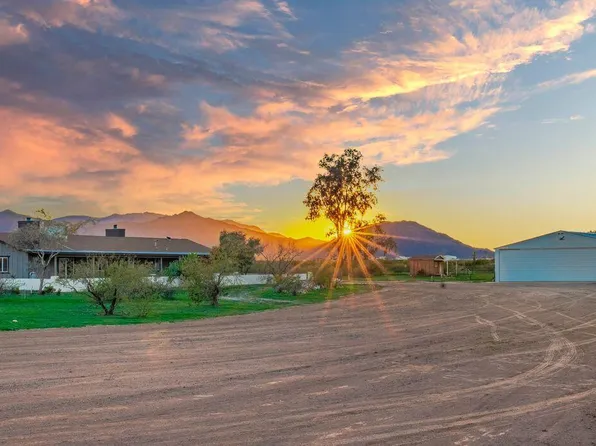 51718 W Donald Road, Aguila, AZ 85320