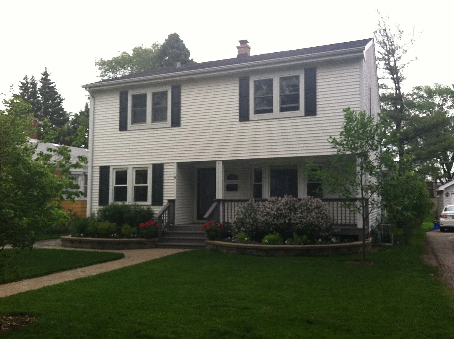 467 N Elm Ave photo 1