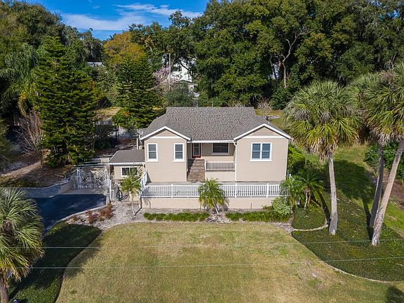 2nd image of 1021 Lake Gracie Dr