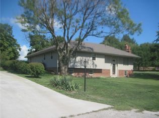 1000 Sycamore Dr, Maysville, MO 64469