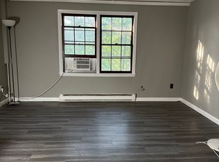 70 Winter St APT 2D, Somersworth, NH 03878