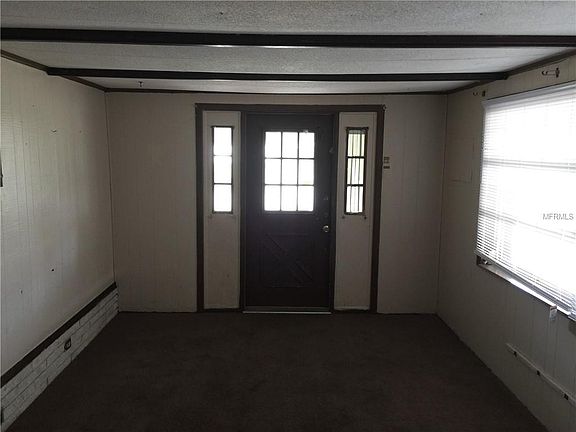 5th image of 218 Twin Lakes Cir