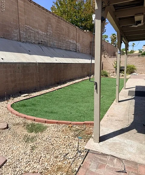 875 Serpentina Ave — Photo 23