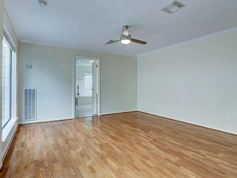 13819 Starhill Ct — Photo 14