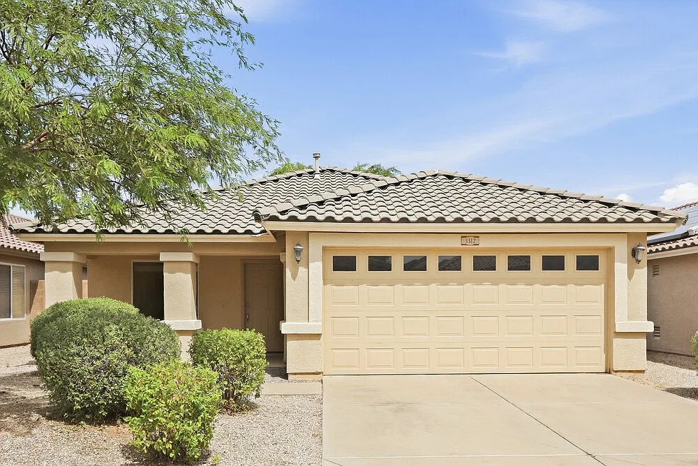 4 bed, 2.0 bath, 1682 sqft, $1,855 — Photo 1