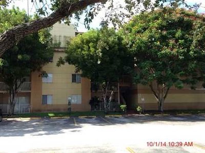15201 SW 80th St APT 212, Miami, FL, 33193