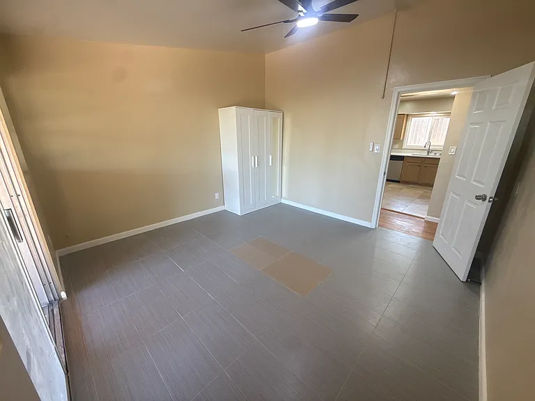 5457 Dorothy Dr — Photo 27