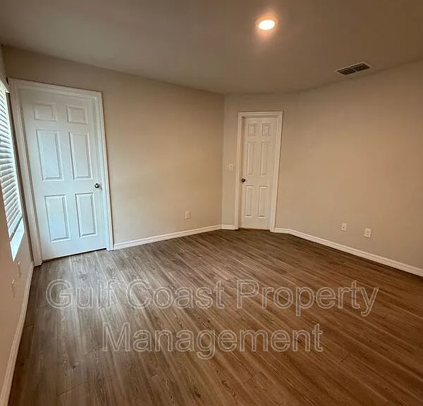 10162 Tramore Ave — Photo 18