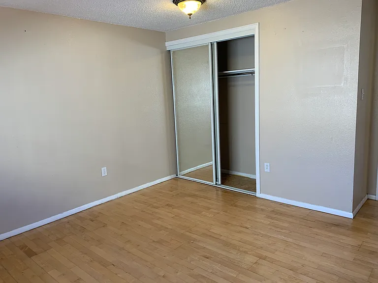 1148 N Washington St #5 — Photo 7