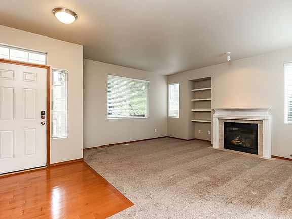 3rd image of 708 La Grande Blvd