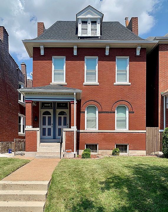 1st image of 2317 Russell Blvd #A