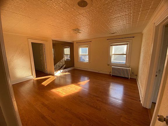 3rd image of 87-59 115th St