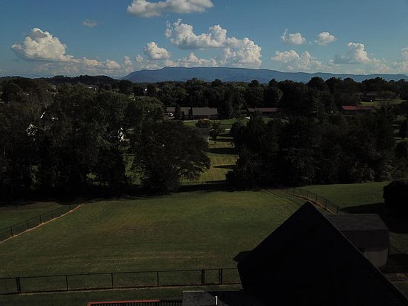 4th image of 527 Kyker Cir