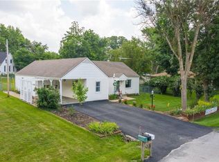 305 S Adams St, Raymore, MO 64083