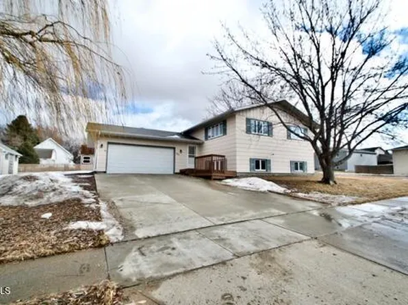 1831 N 23rd St, Bismarck, ND 58501