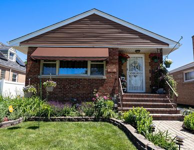 8805 S California Ave, Evergreen Park, IL, 60805