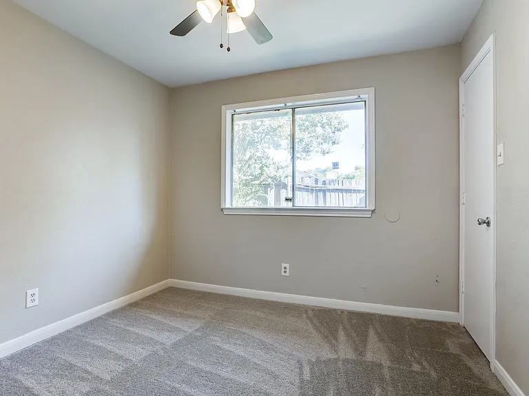 5102 Lakeridge Ct — Photo 20