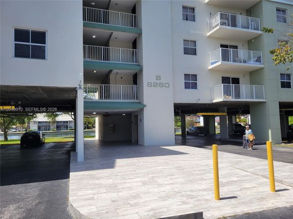 8260 SW 210th St APT 319