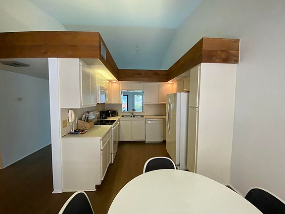 3rd image of 5801 N Ocean Blvd APT 208