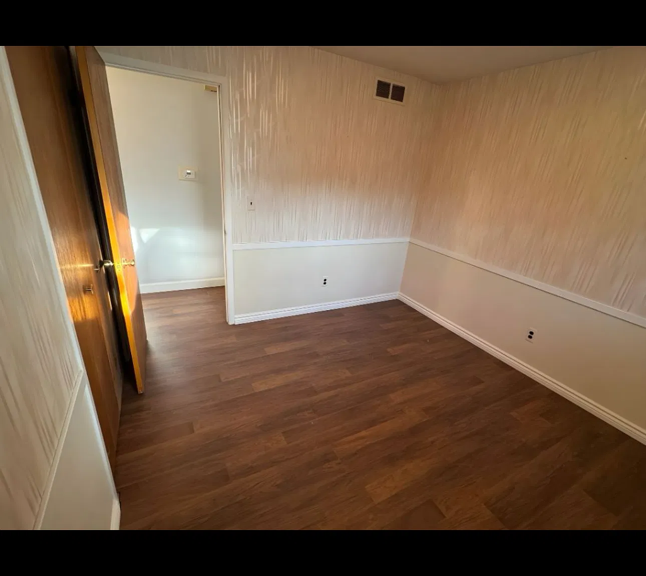 3 bed, 3109 sqft, $2,100 — Photo 2