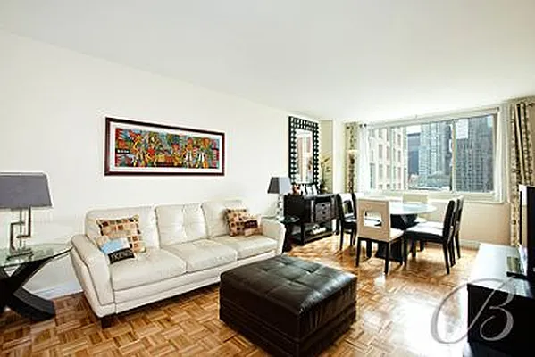 Rented by Bellmarc Realty | media 1