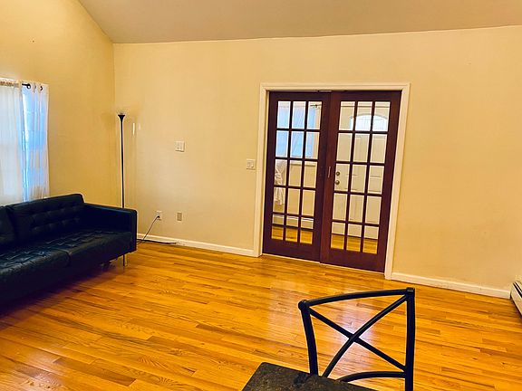 3rd image of 633 Beach 67th St #B