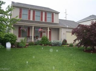 1839 Whistle Stop Dr SE, Kentwood, MI 49508