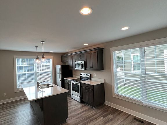 5th image of 1411 High St #311