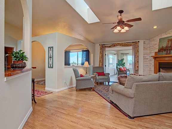 5th image of 17625 Blacksmith Dr