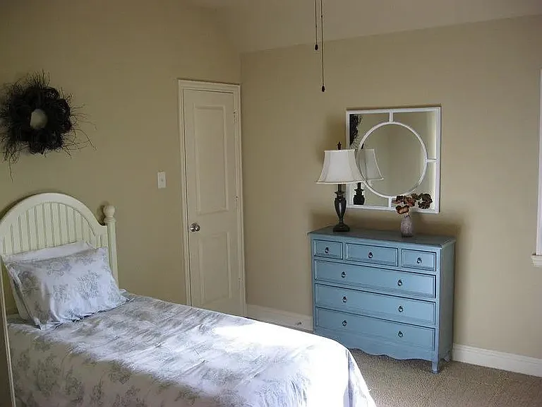 906 Greystone Dr — Photo 25