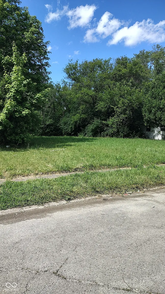 9414 Conried Dr photo 1