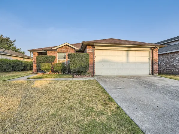 8716 Cove Meadow Ln, Fort Worth, TX 76123