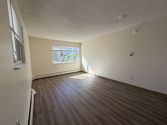 4th image of 2290 Grove Cir E APT 8