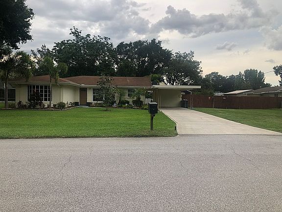 2nd image of 216 Parkside Dr SE