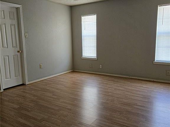 5th image of 6804 N 7th Ct #3