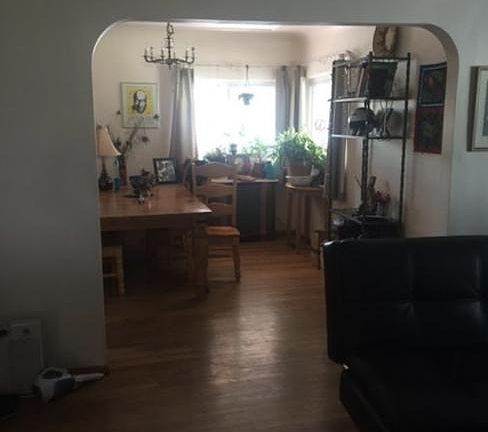 2nd image of 300 Hermosa Dr NE