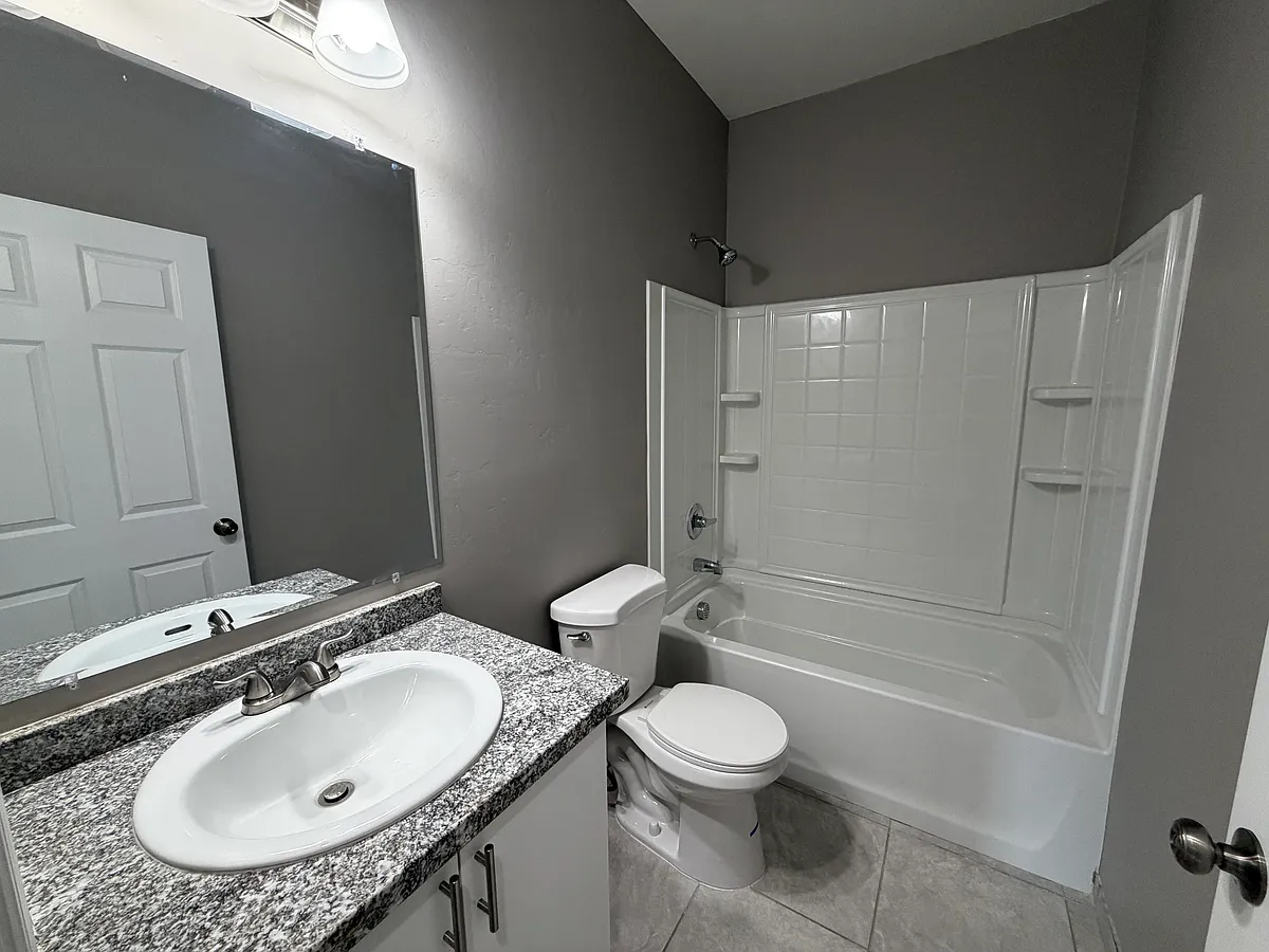 Building Photo - 1013 E 36th St #2