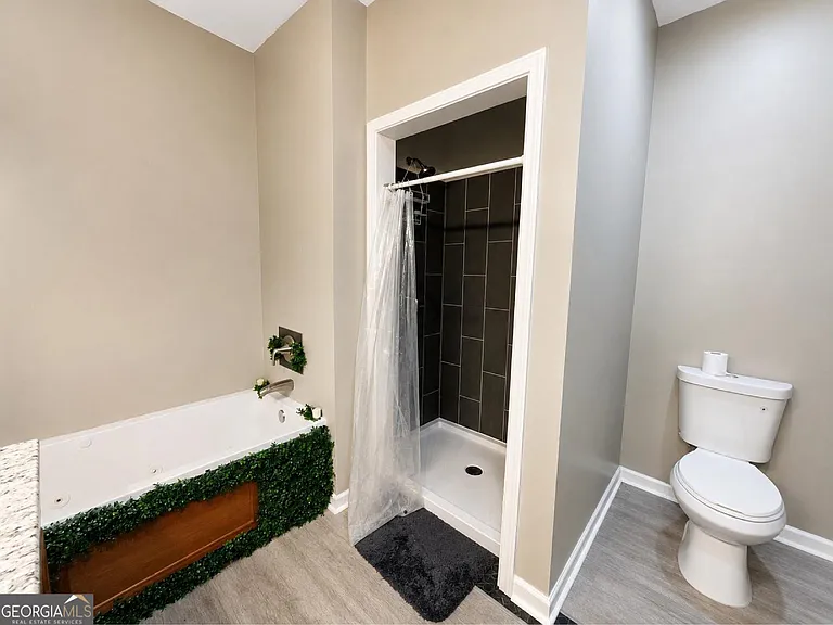 5589 River Rd #B — Photo 29