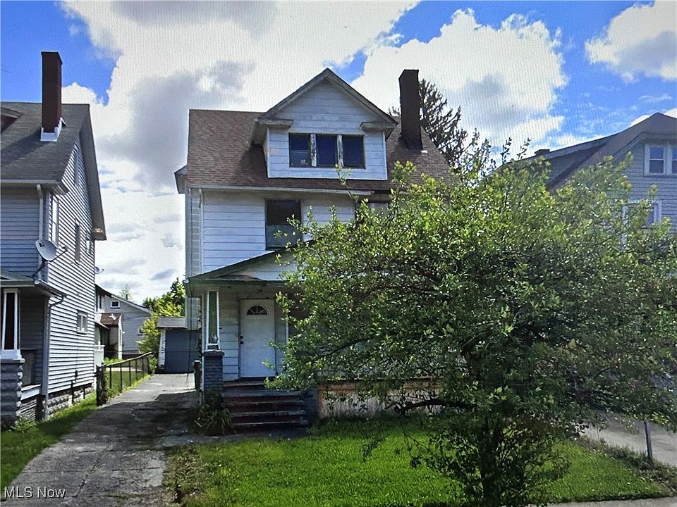 1st image of 4301 E 119th St