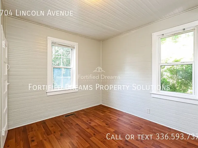 1704 Lincoln Ave — Photo 14