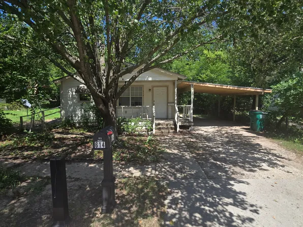 614 Moran St, Gainesville, TX 76240
