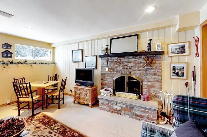 4799 Meadow Dr #1 — Photo 8