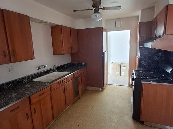 2nd image of 44514 Stanridge Ave