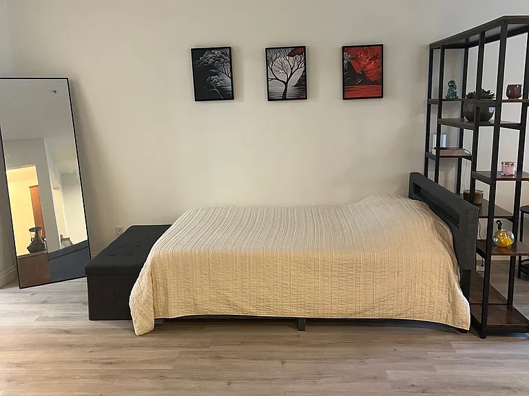 620 S Gramercy Pl — Photo 3