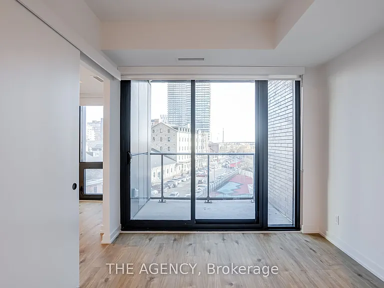 33 Parliament St #429 — Photo 29